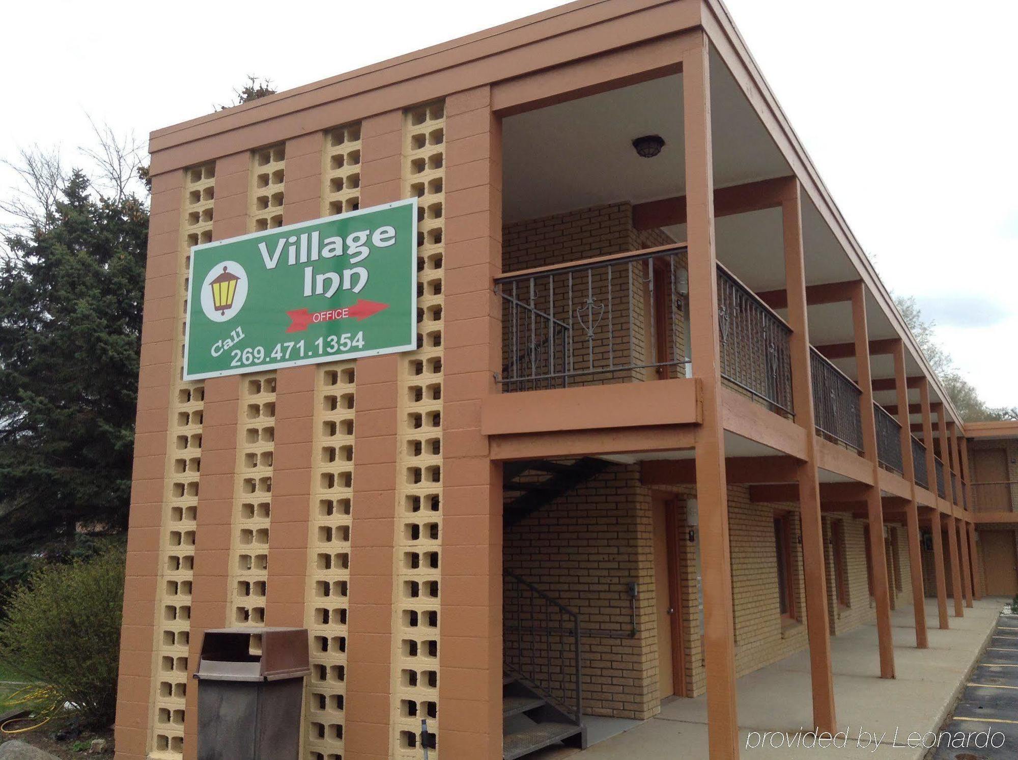 Village Inn Motel - Berrien Springs מראה חיצוני תמונה